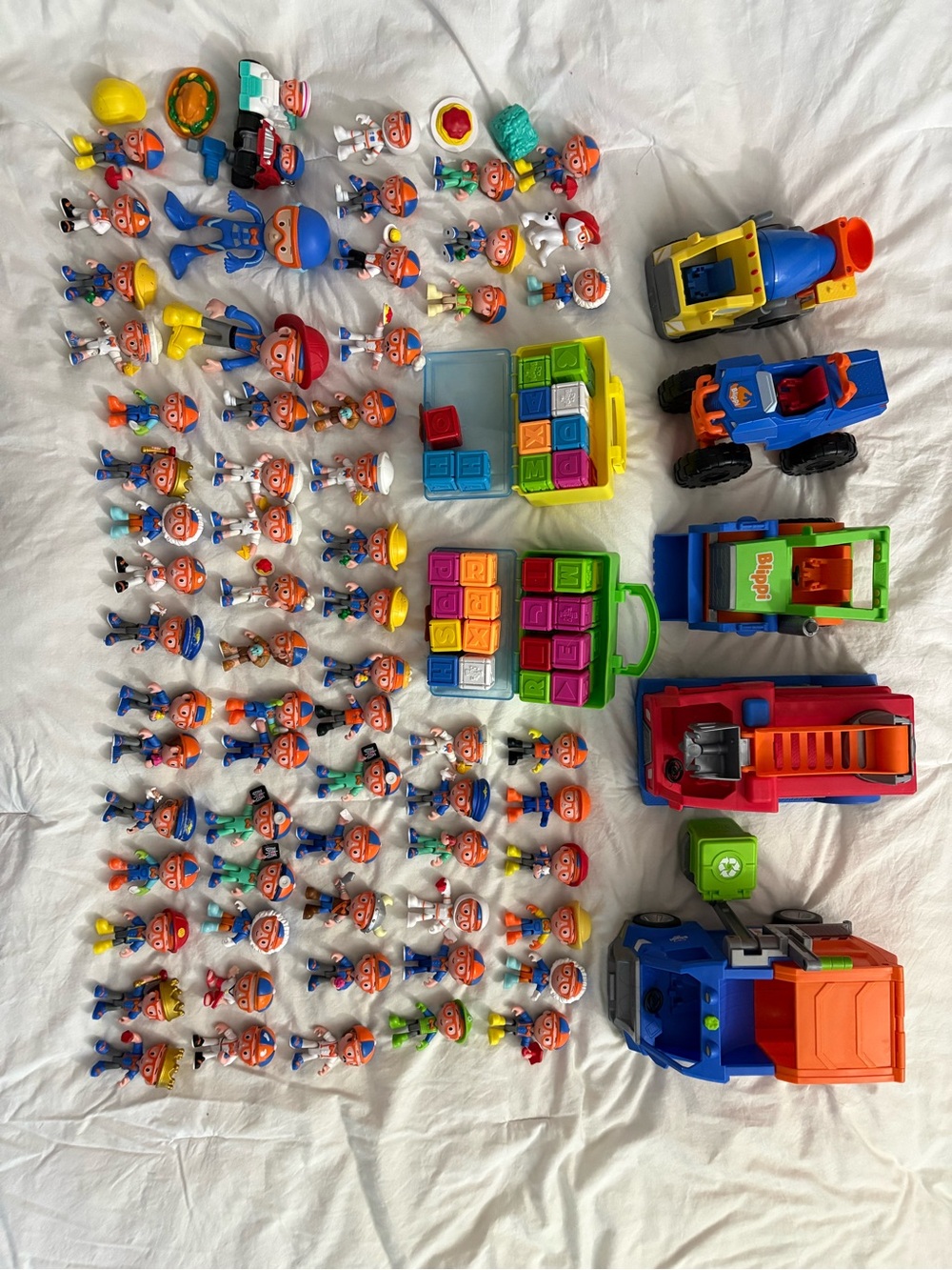 Assorted Blippi Kids Action Figure Set with Colorful Vehicles